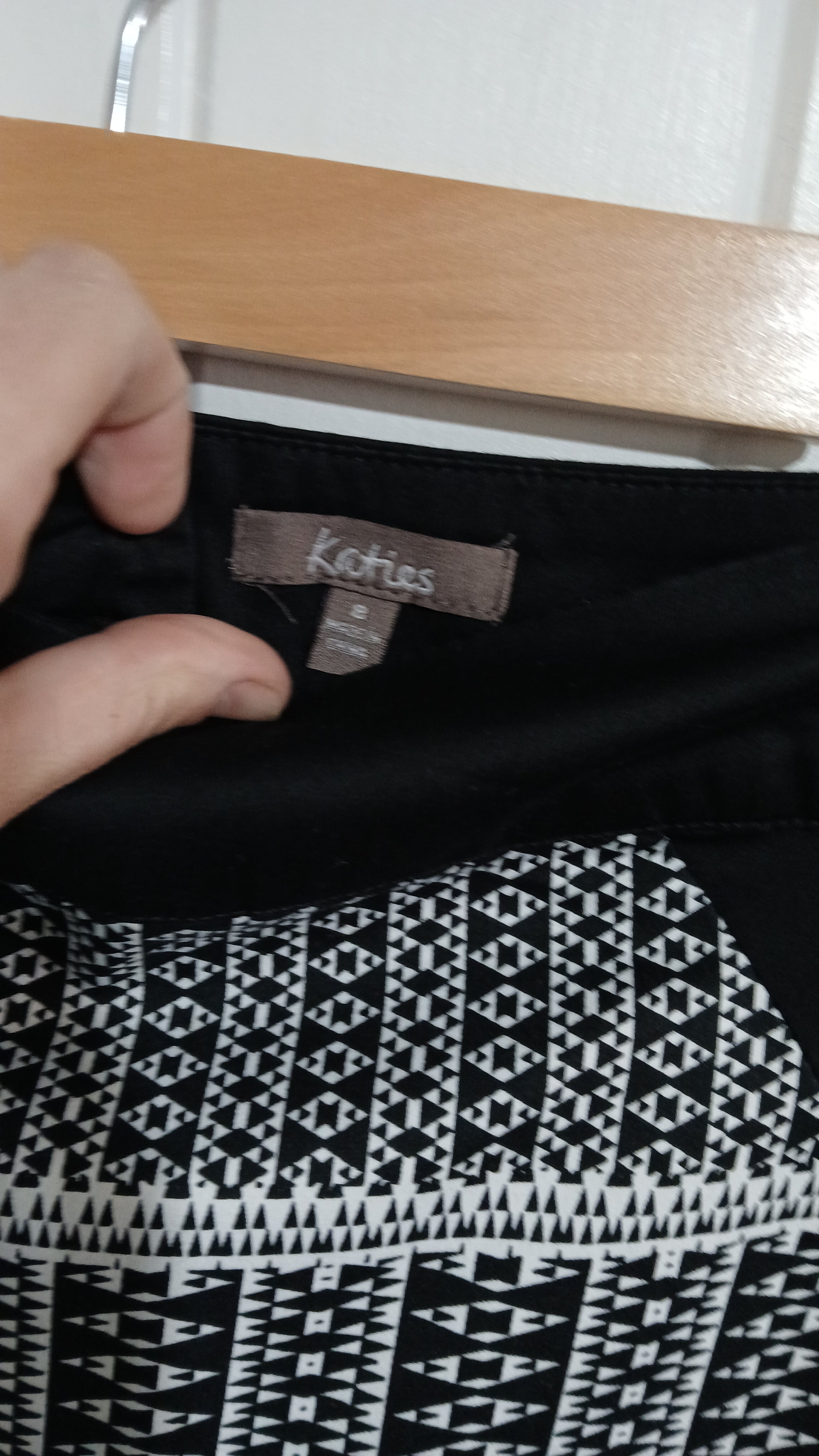 Image of (8) Katies | BW Skirt