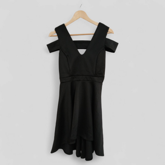 (12) BNWT | Boohoo | Black Skater Dress
