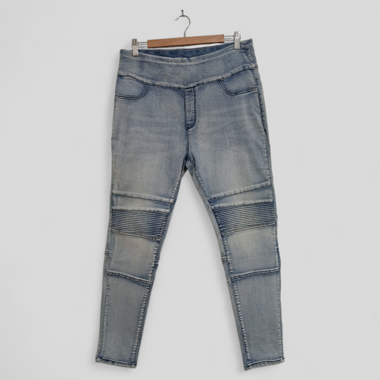 (14) Wakee Denim | Jeans