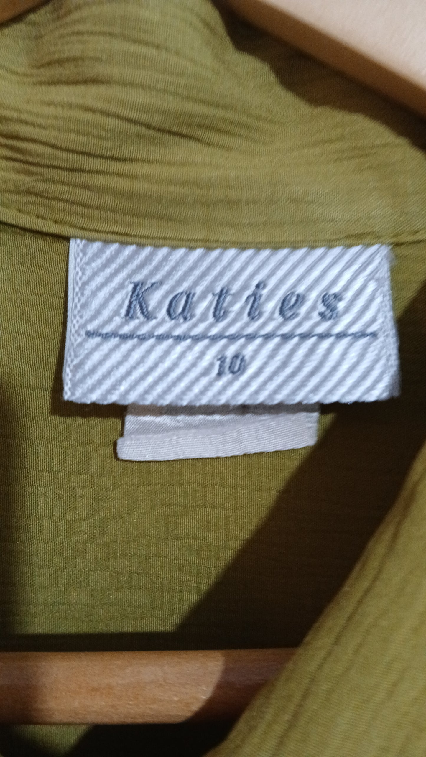 (10) Katies | Green Blouse
