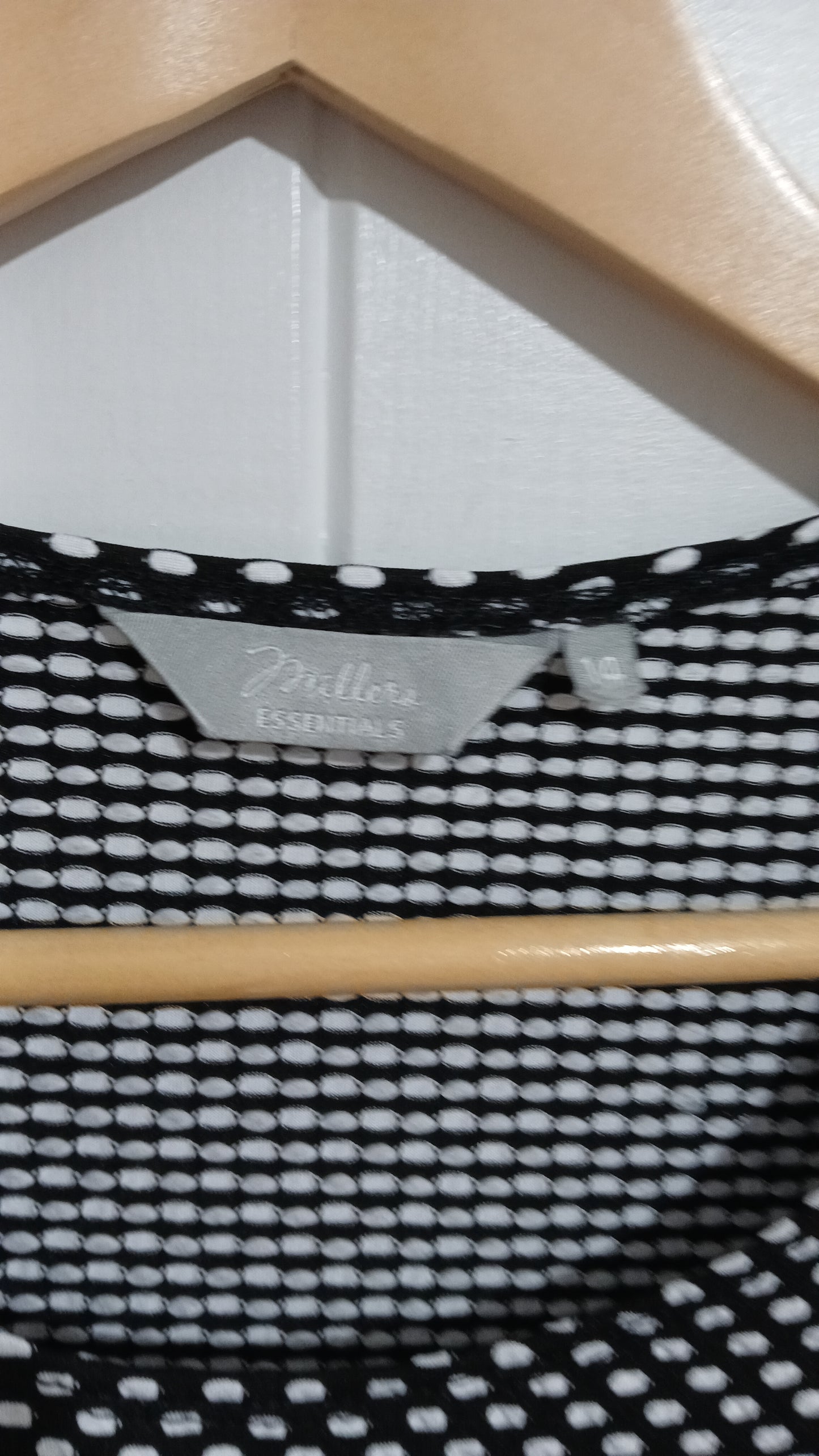 (14) Millers | Black / White Textured Shirt