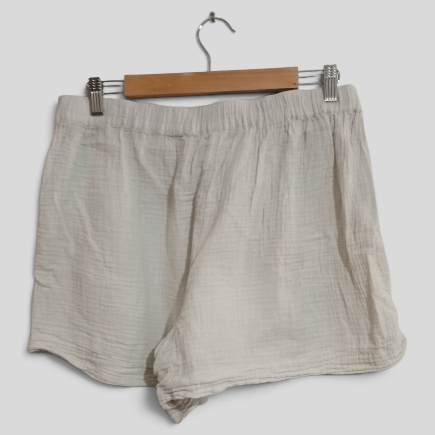 (14) Anko | White Shorts