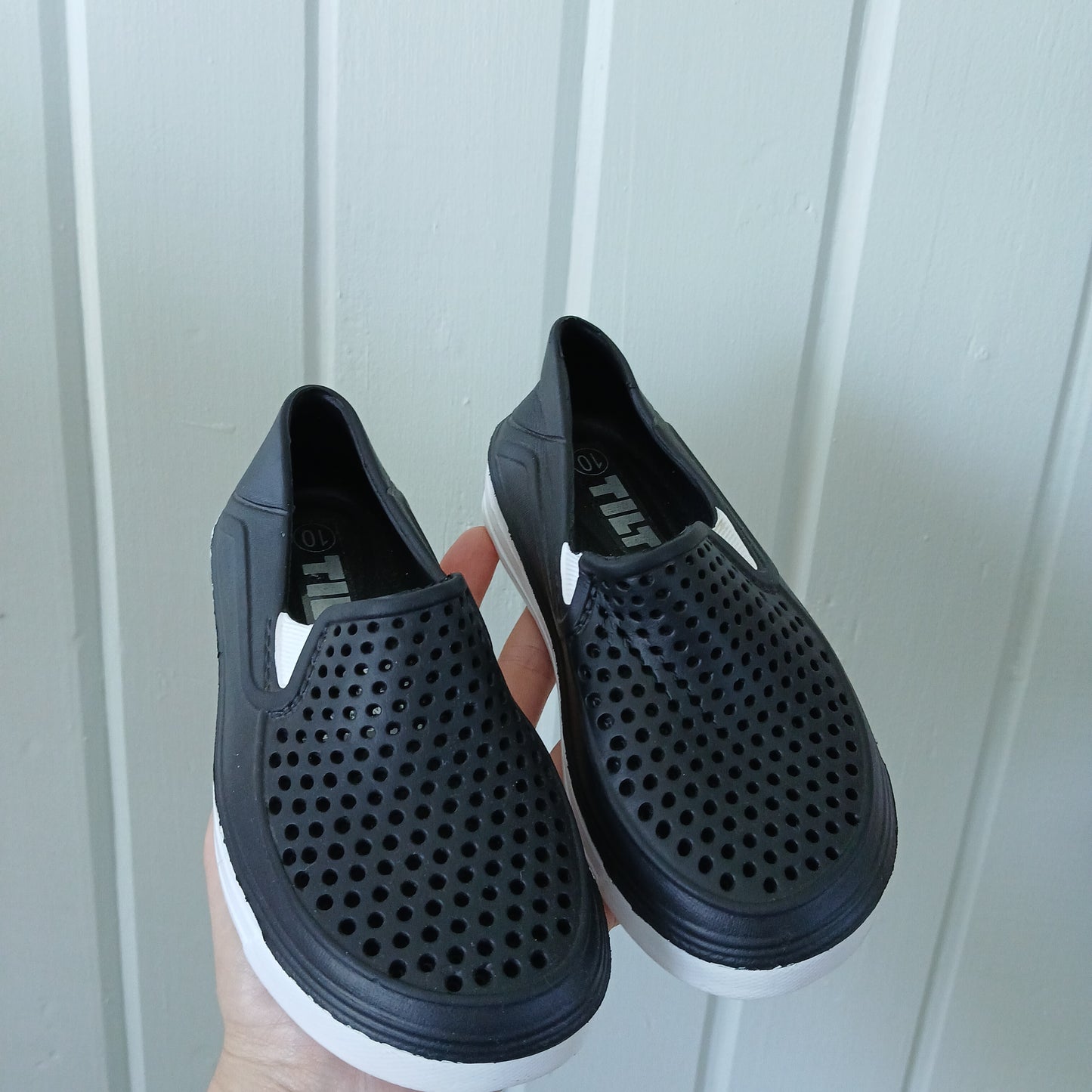 (10) BNWOT Tilt Shoes