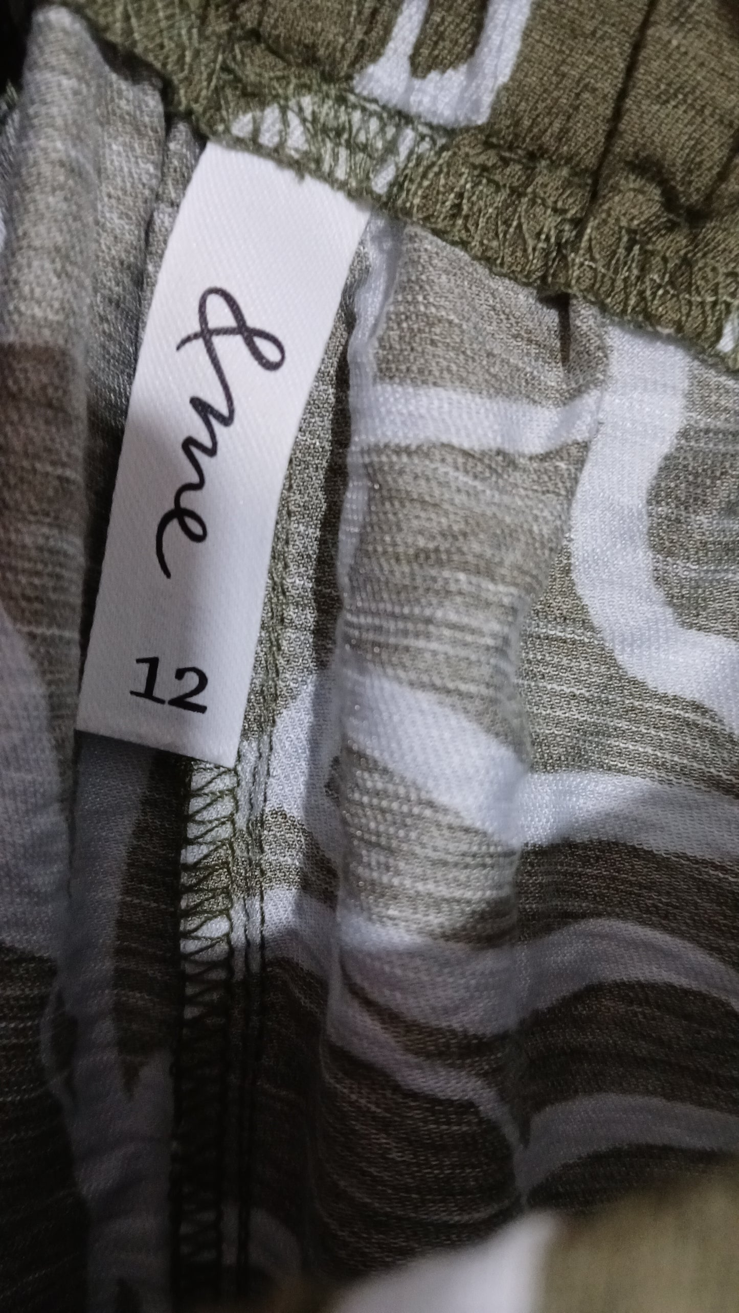 (12) &me | Green Shorts