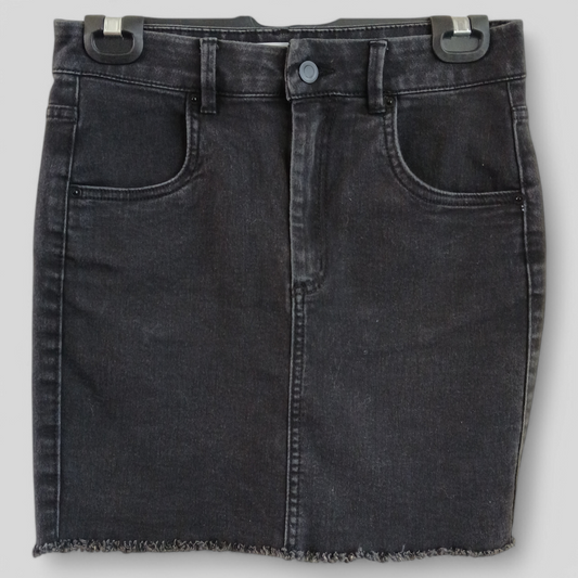 (10) Supre | Black Denim Skirt