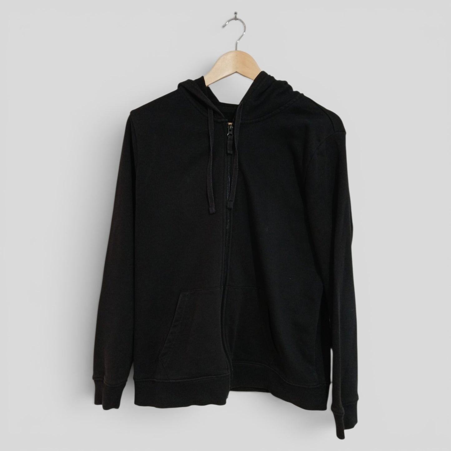 (14) Target Active | Black Hoodie