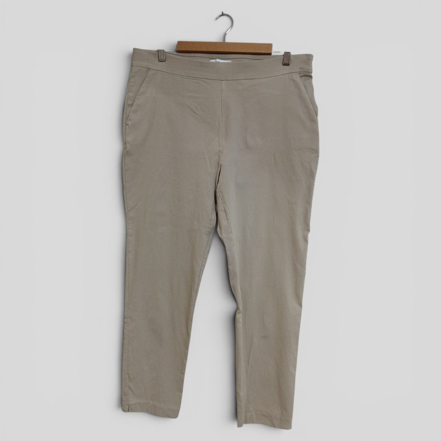 (16) Preview | Cream Slacks