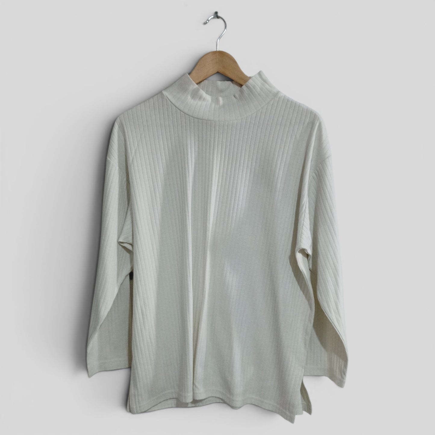 (XL) Suzannegrae | White LS Shirt