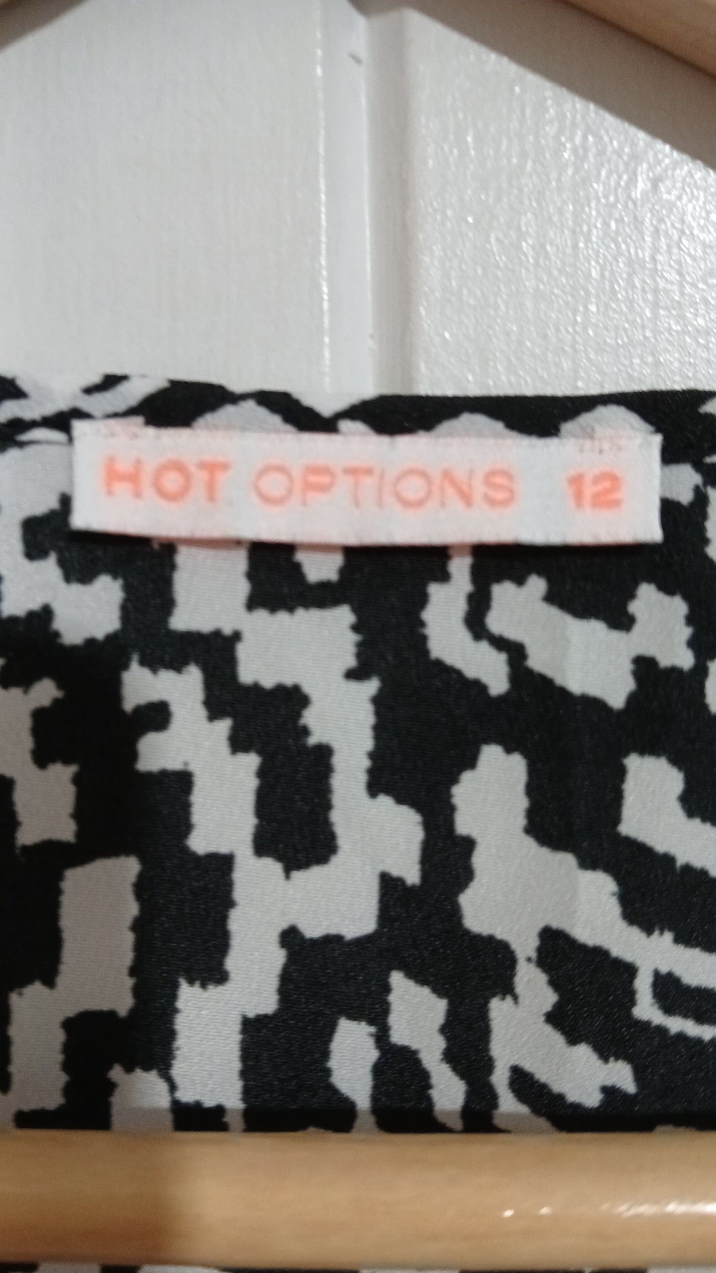 (12) Hot Options | BW Zip Front Blouse