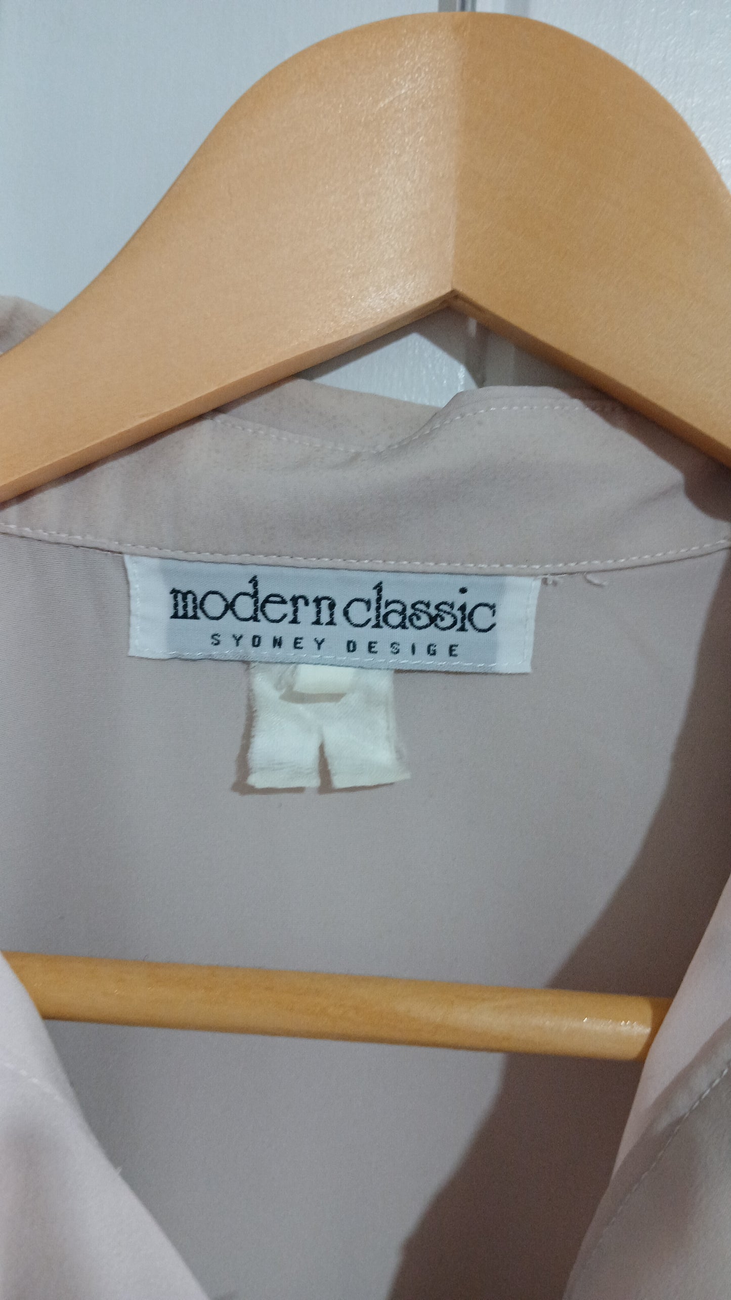 (16) Modern Classic | LS Blouse