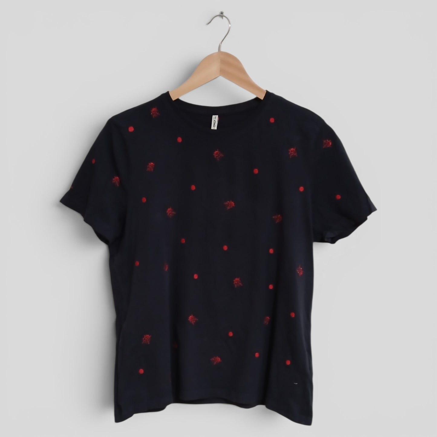 (L) Only Life | Tee