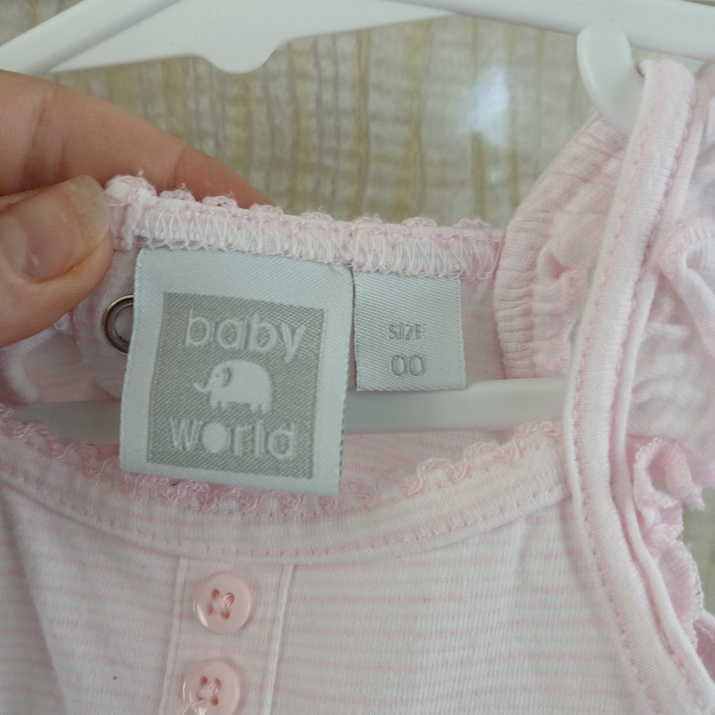 (00) Baby World Pink Ruffle