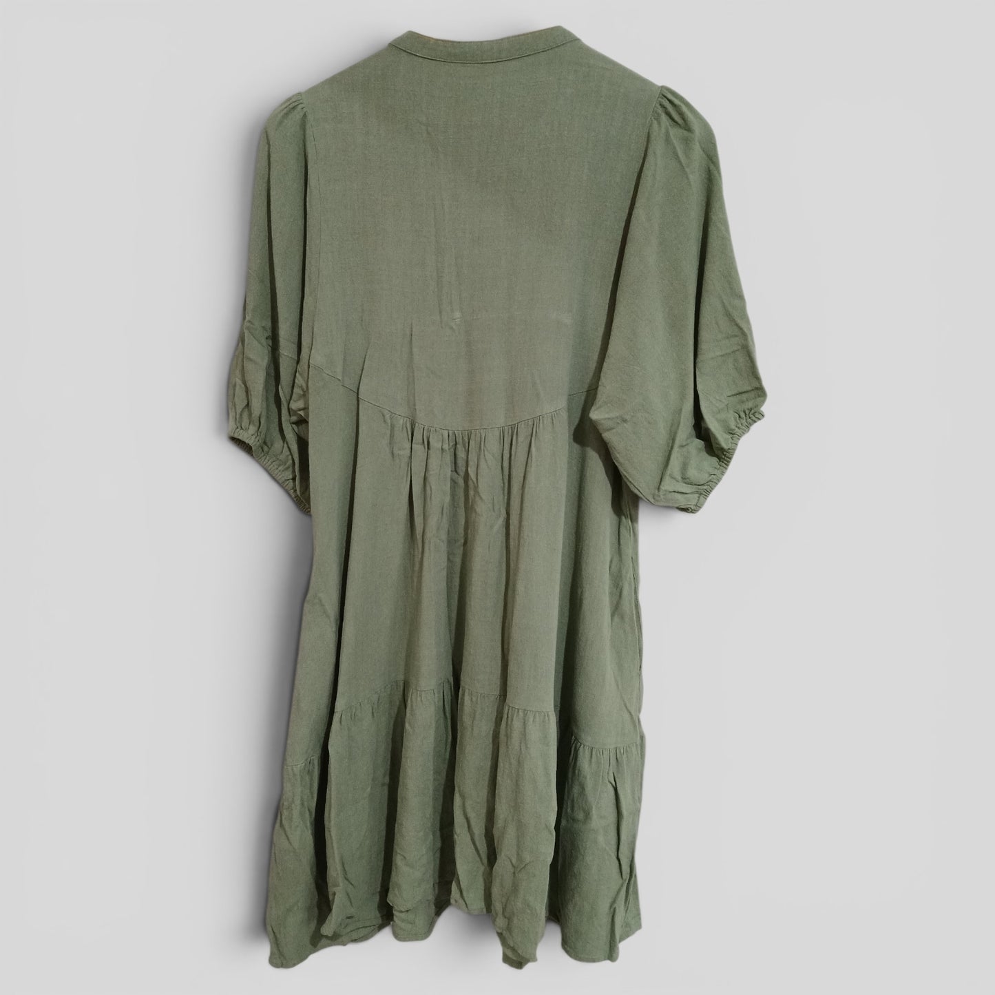 (M) Intruder | Green Dress
