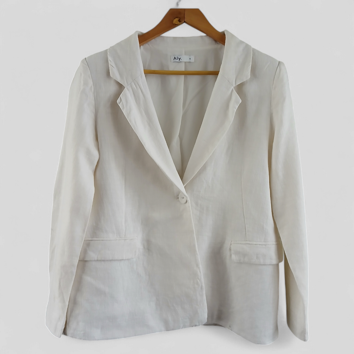 (12) Ally Linen Jacket