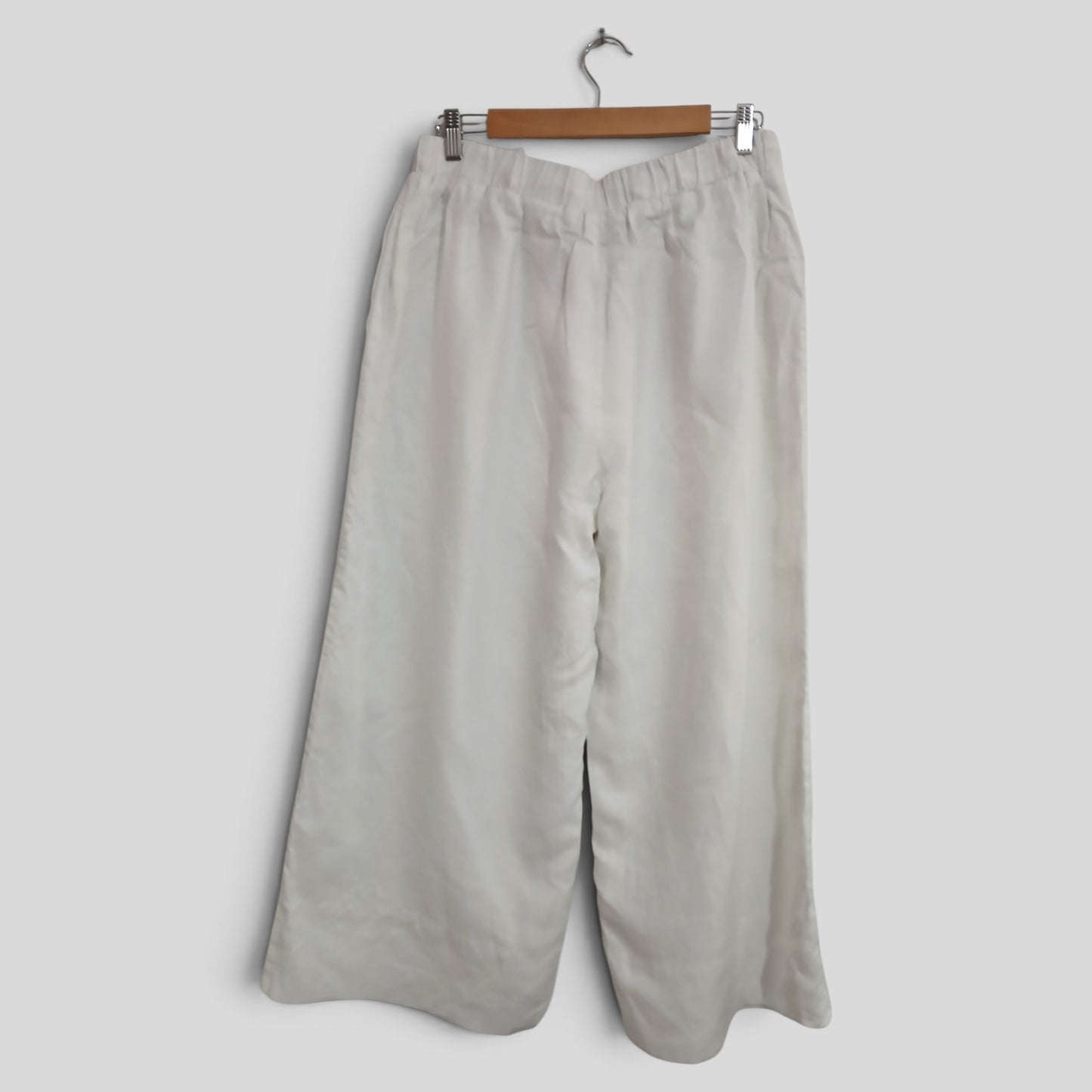 (16) Dissh | White Pants
