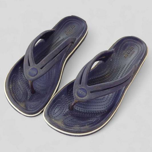 (6) Croc Thongs