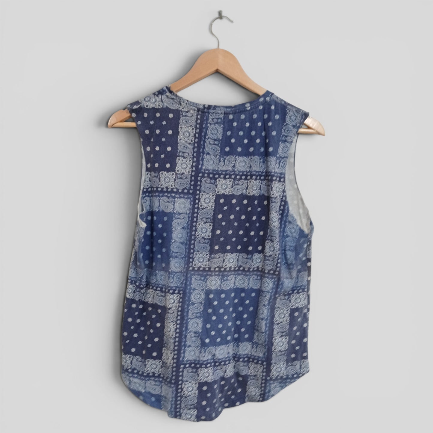 (8) Ghanda | Singlet