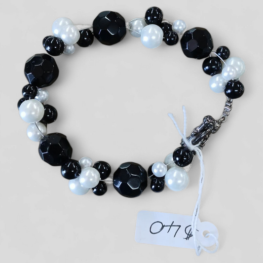BNWT Bracelet Black/White