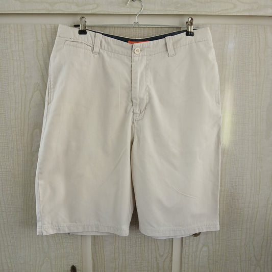 (87) Roger David Cream Shorts