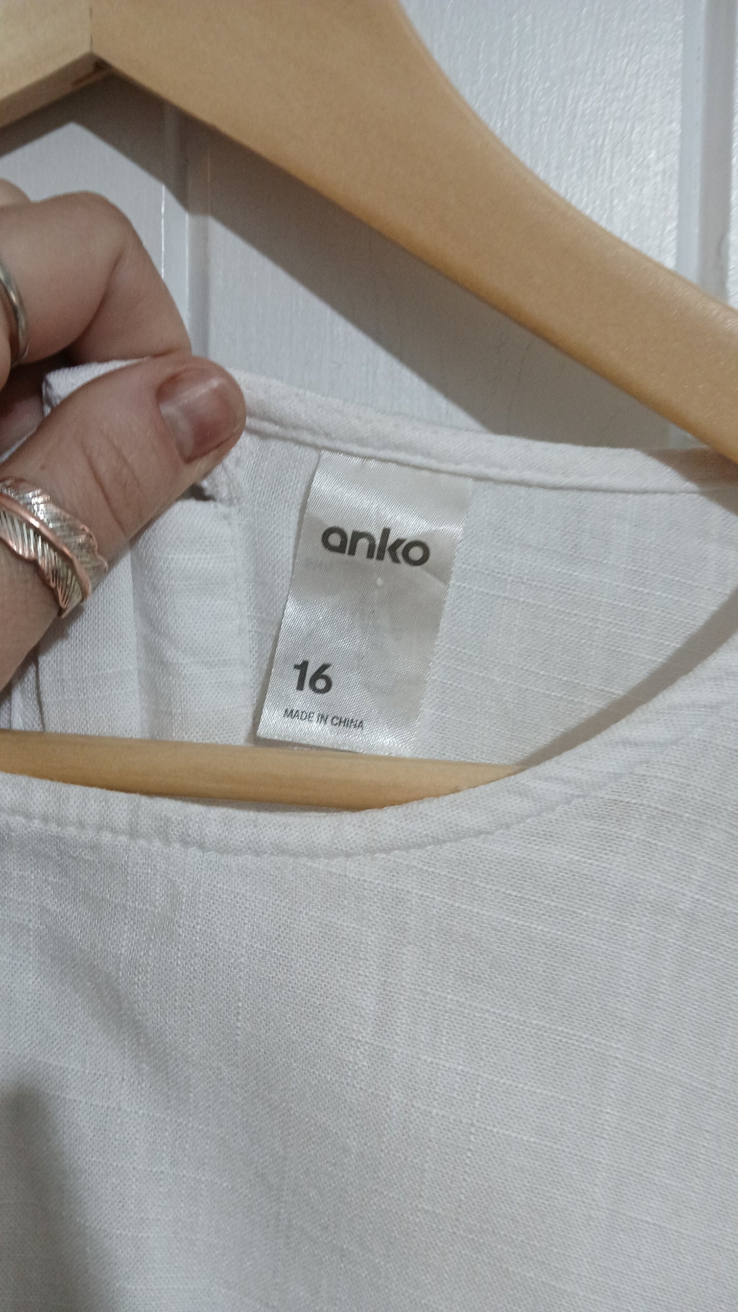 (16) Anko | White Blouse