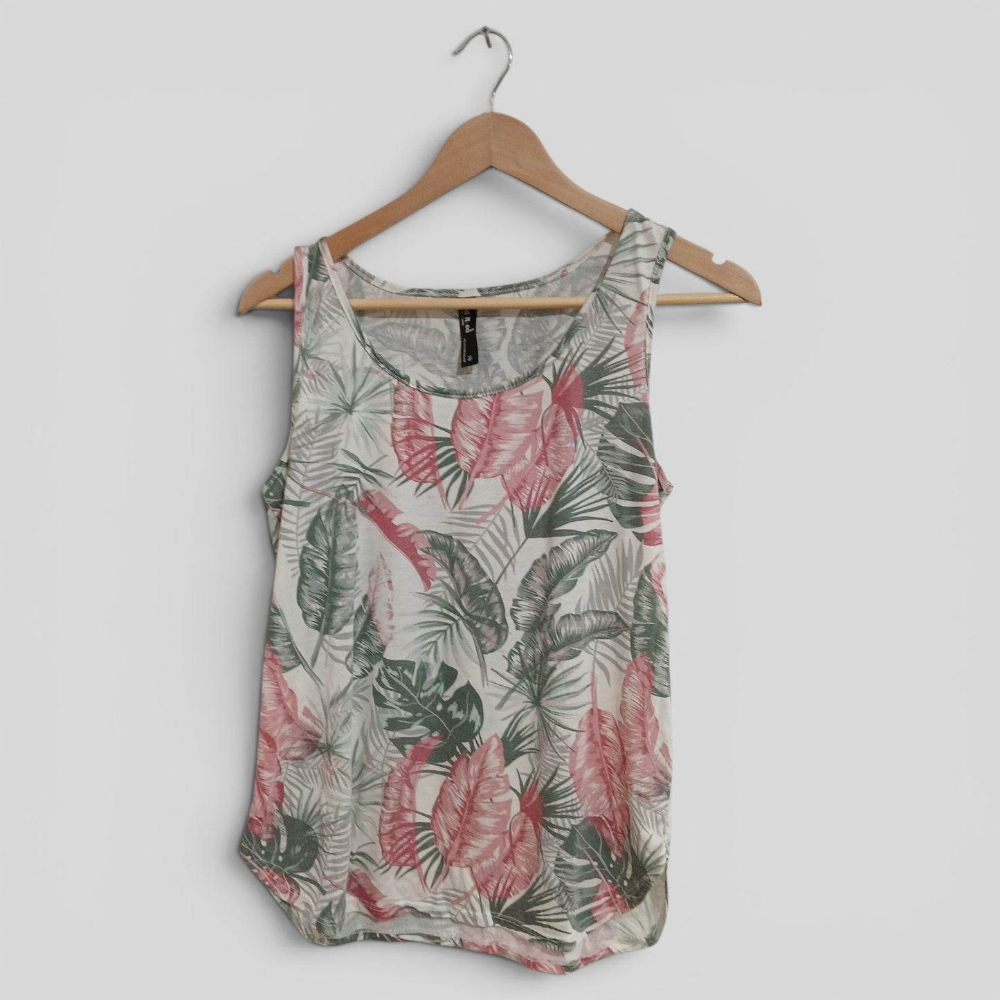 (10) Edited | Pink/Green Leaf Blouse