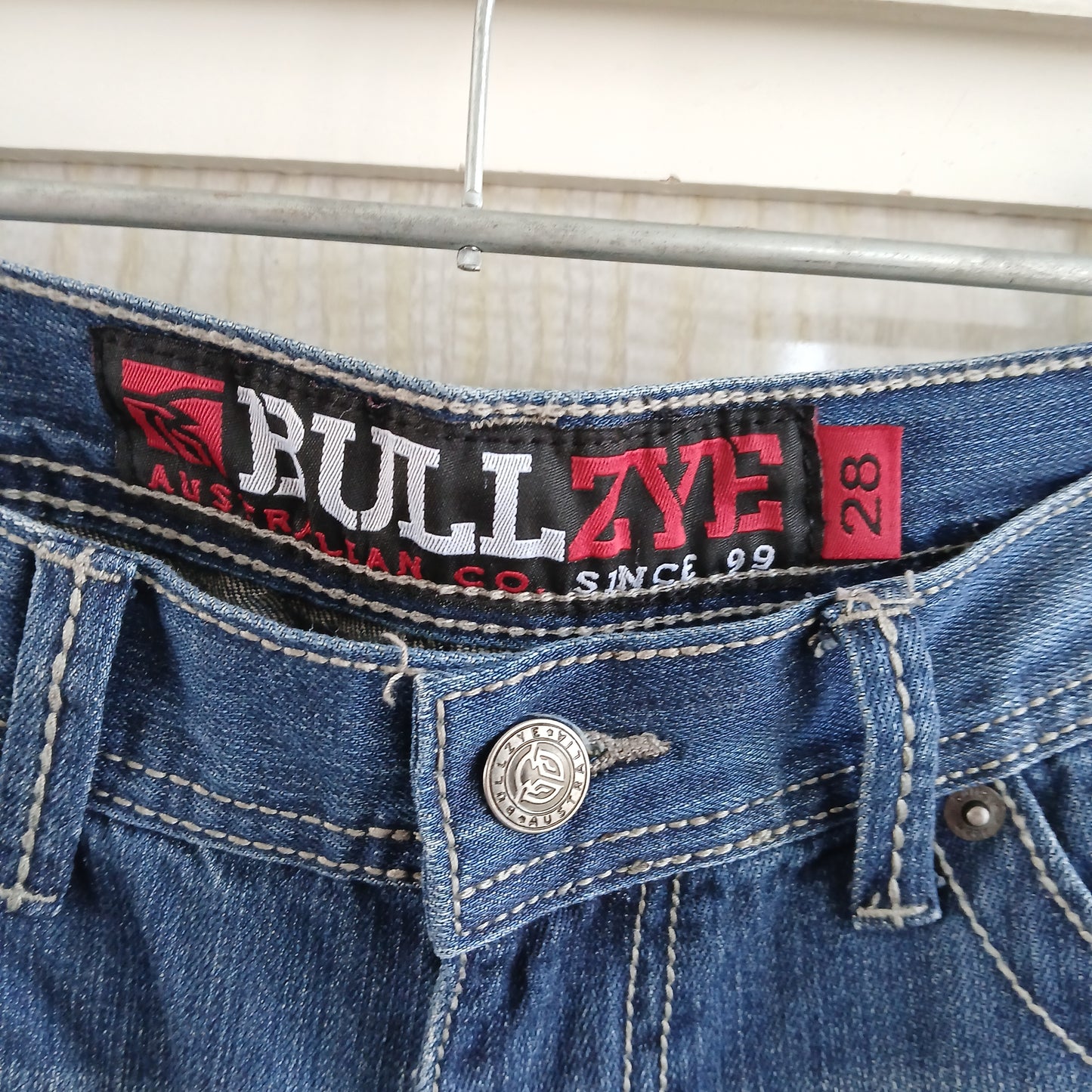 (28) Men's Bullzye Denim Shorts