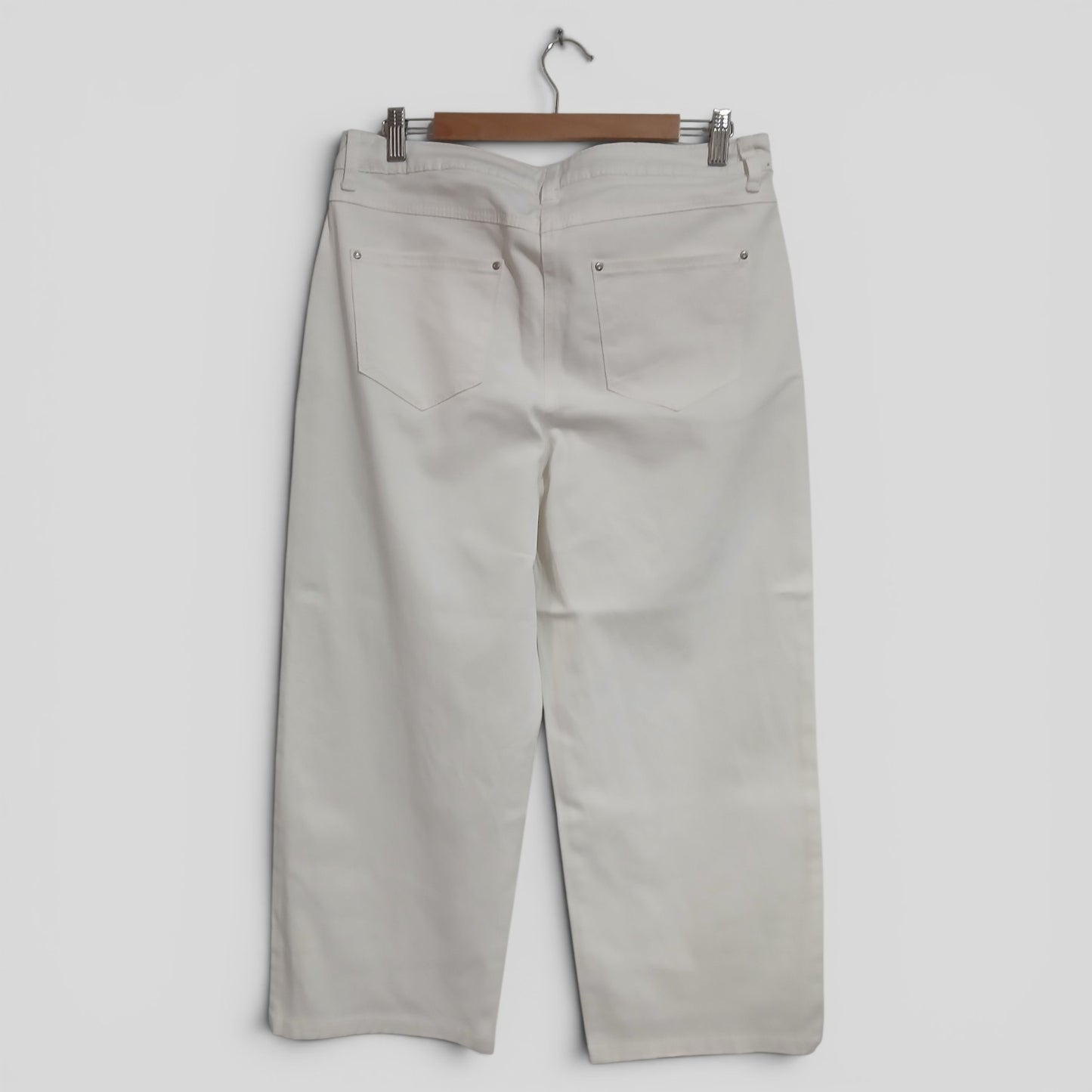 (12) Established | White Pants