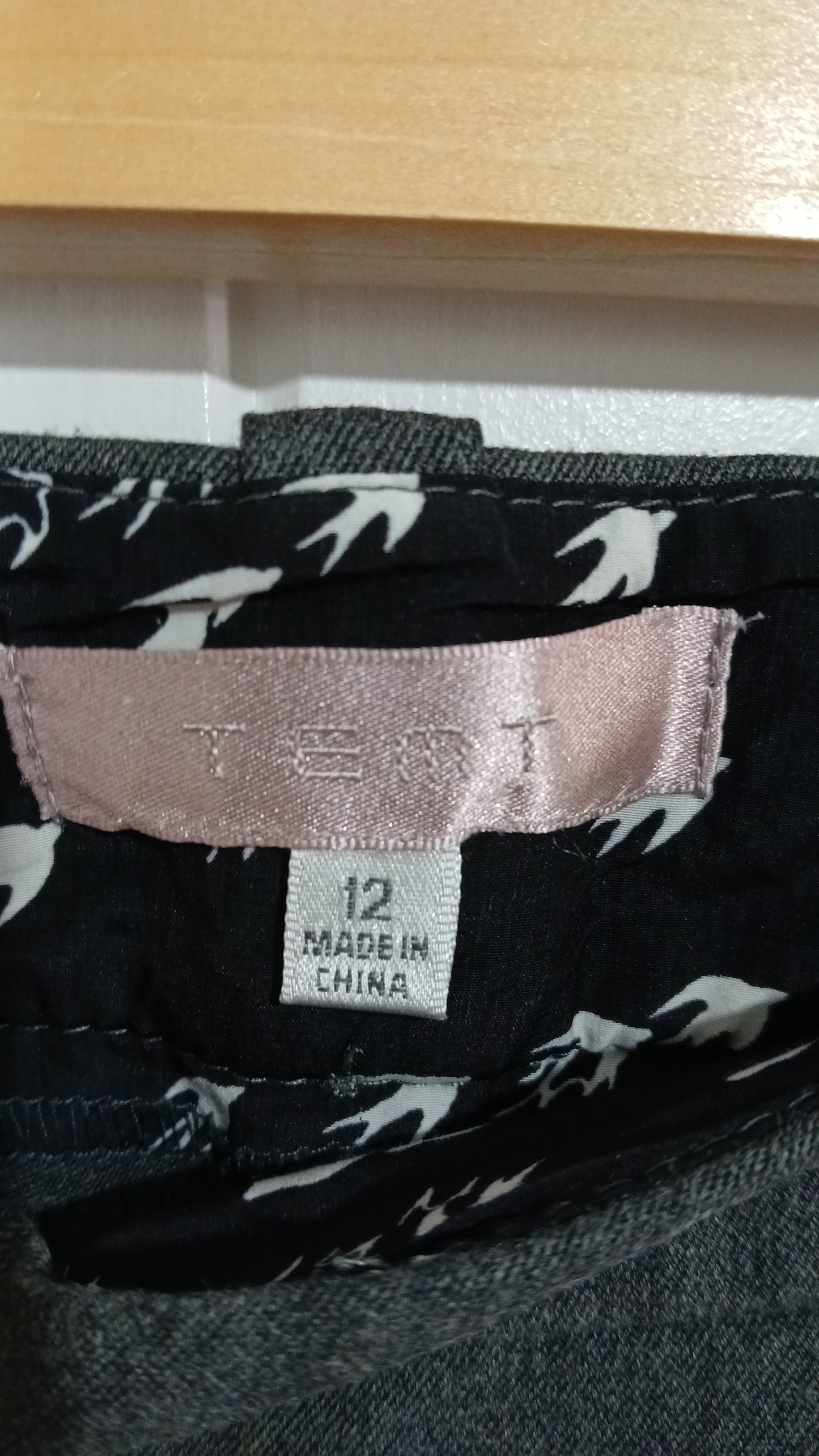 (12) Temt | Grey Slacks