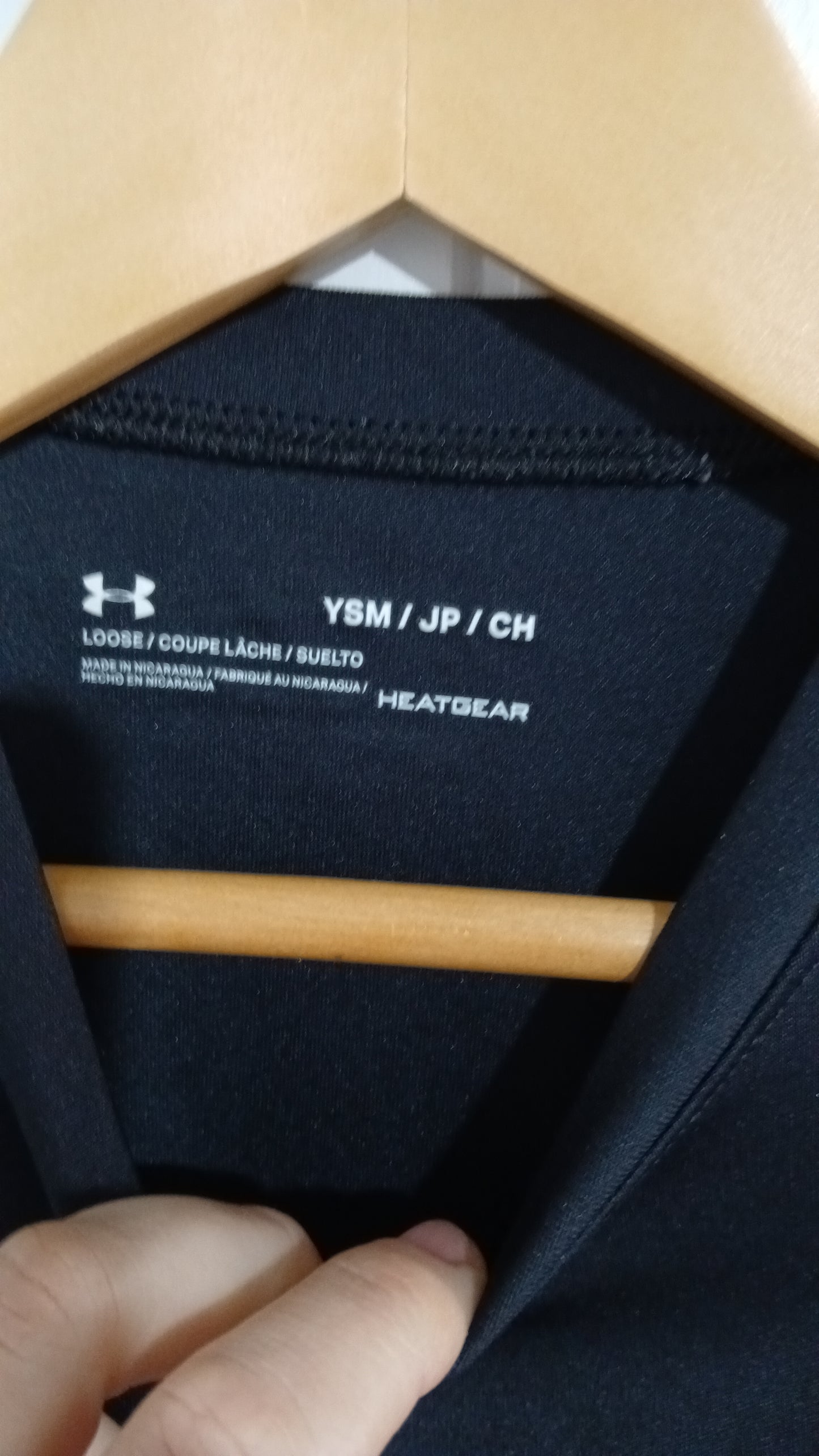 (8JNR) Under Armour | Tee