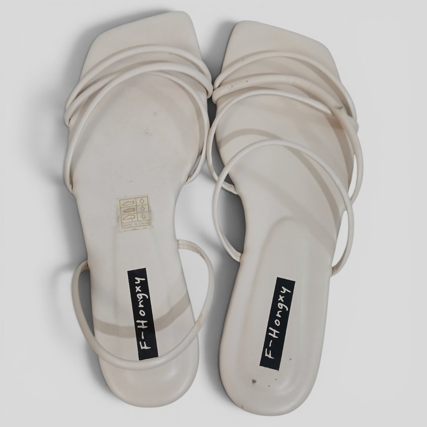 (39)  F-Hongxy | White Flats