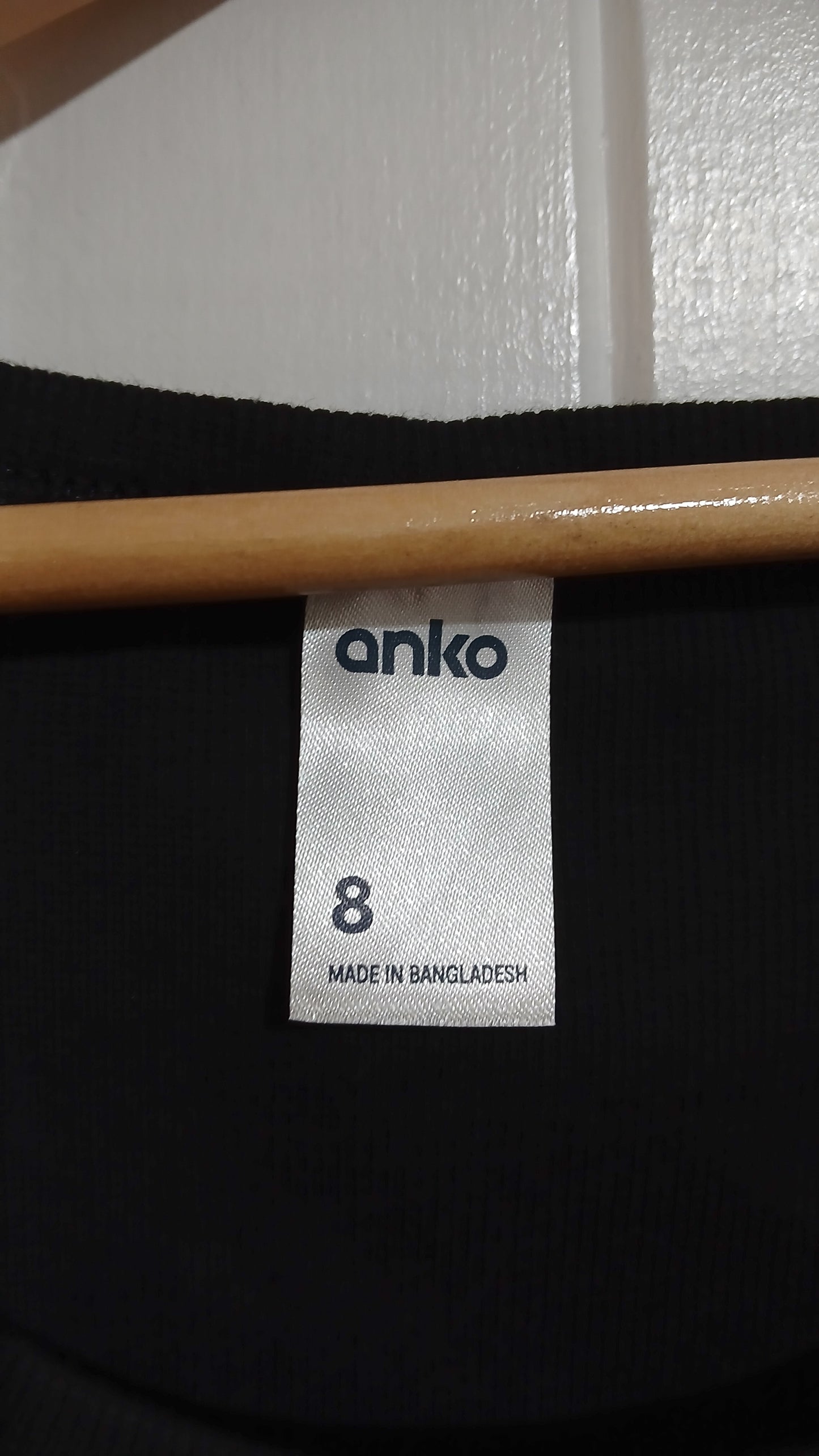 (8) Anko | Black Crop Tee