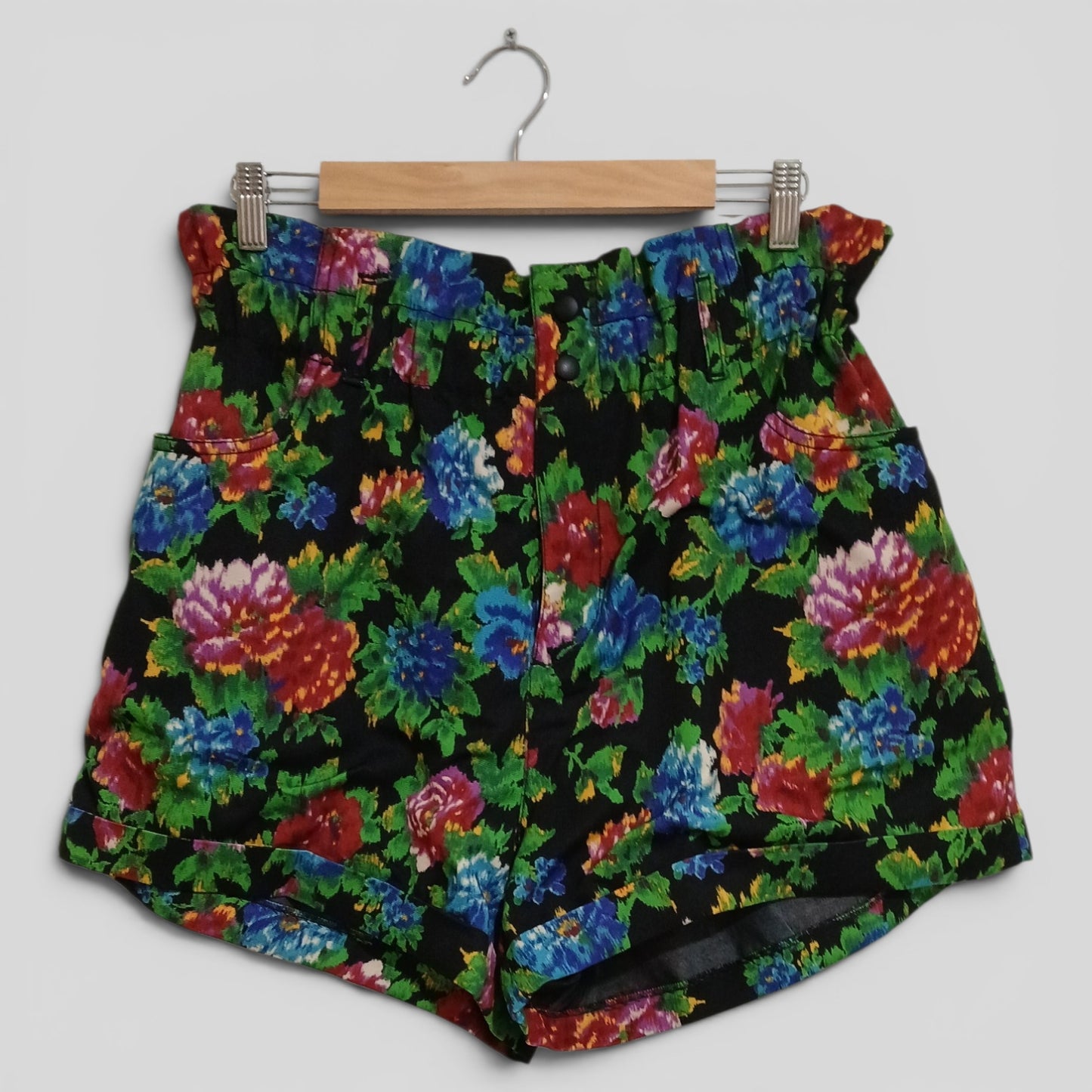 (L) Zara | Floral Shorts