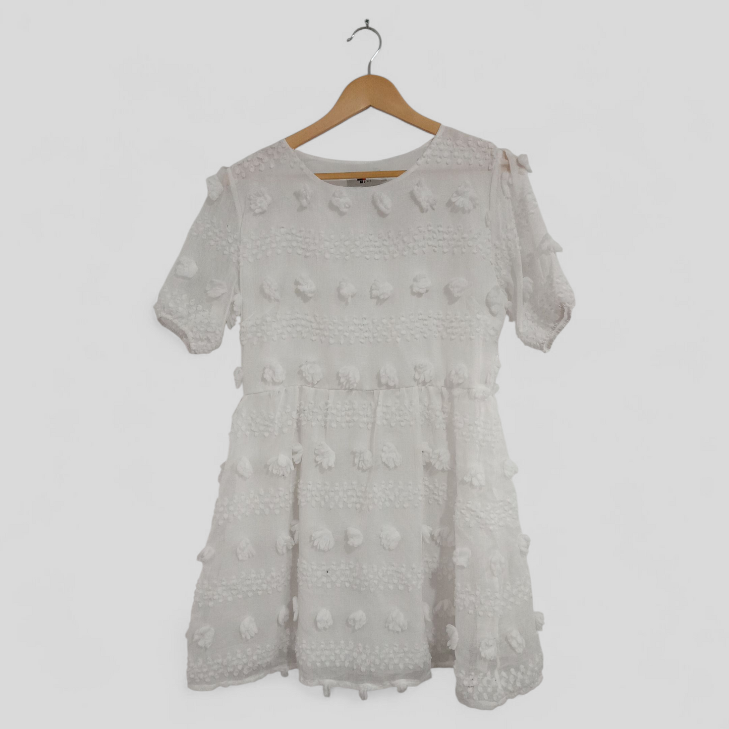 (12) Temt | White Textured Dress