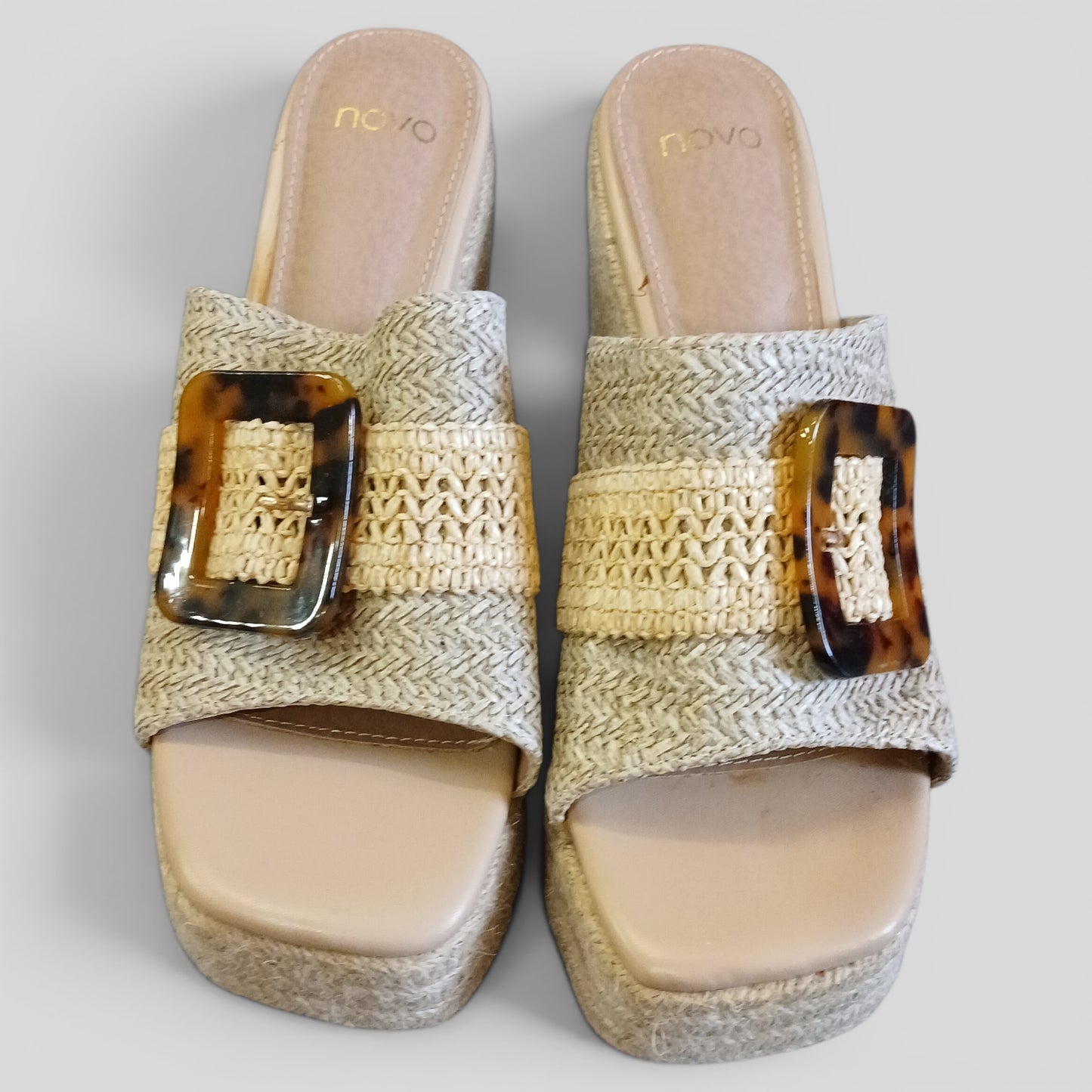 (7) Novo | Wendall Wedges