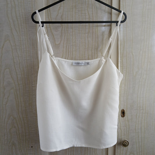 (12/L) Esther&Co White Crop Blouse