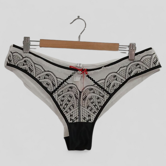 (16) BNWT | Bras N Things | Black White Underwear