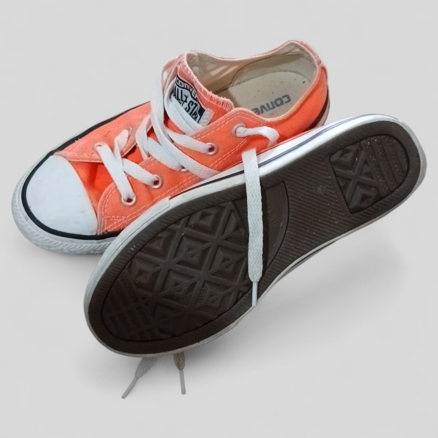 (32) Converse | Orange