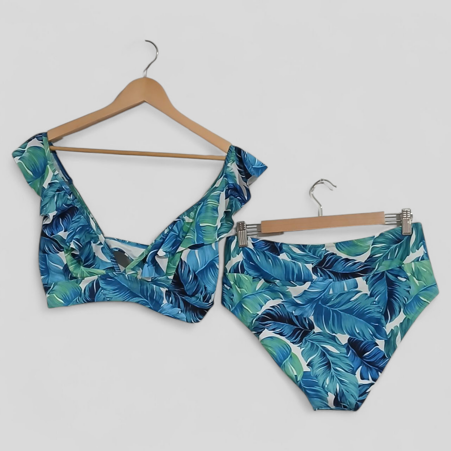 (XL) BNWT | Blue Leaf Bikinis