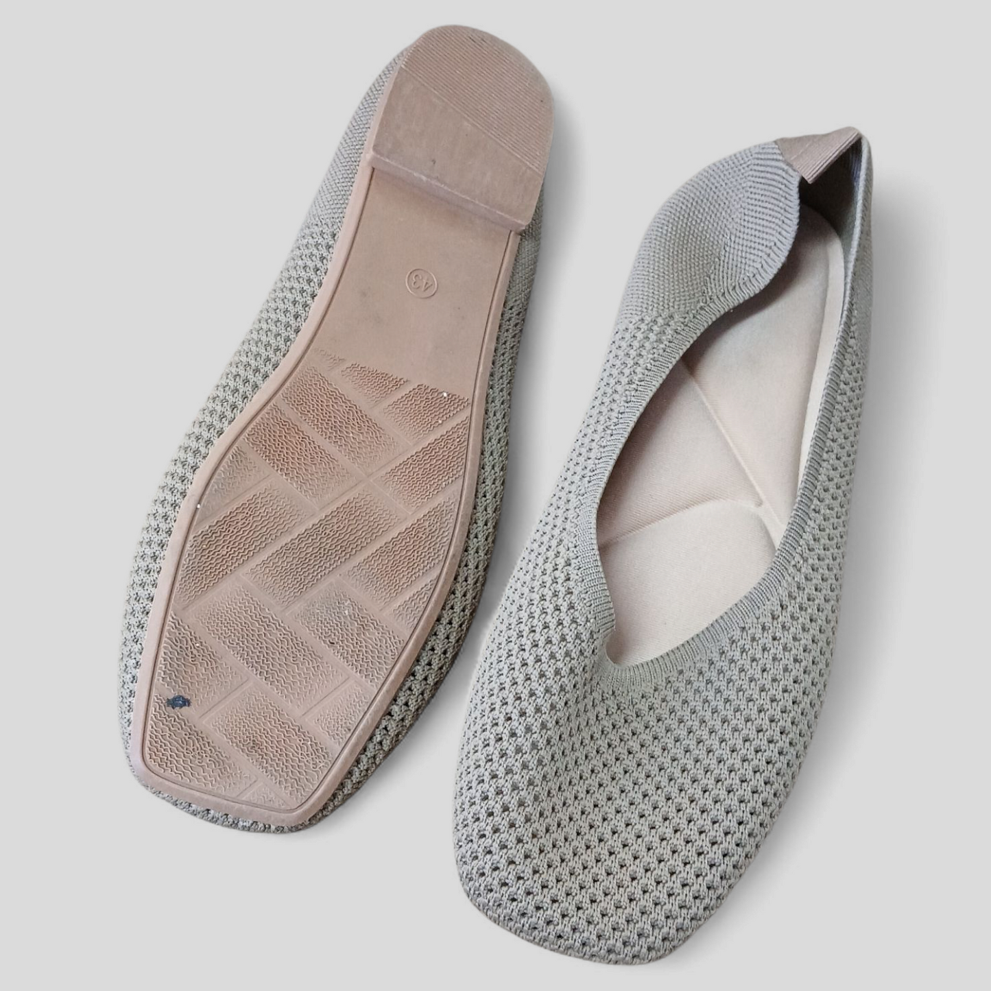 (43) Ballet Flats