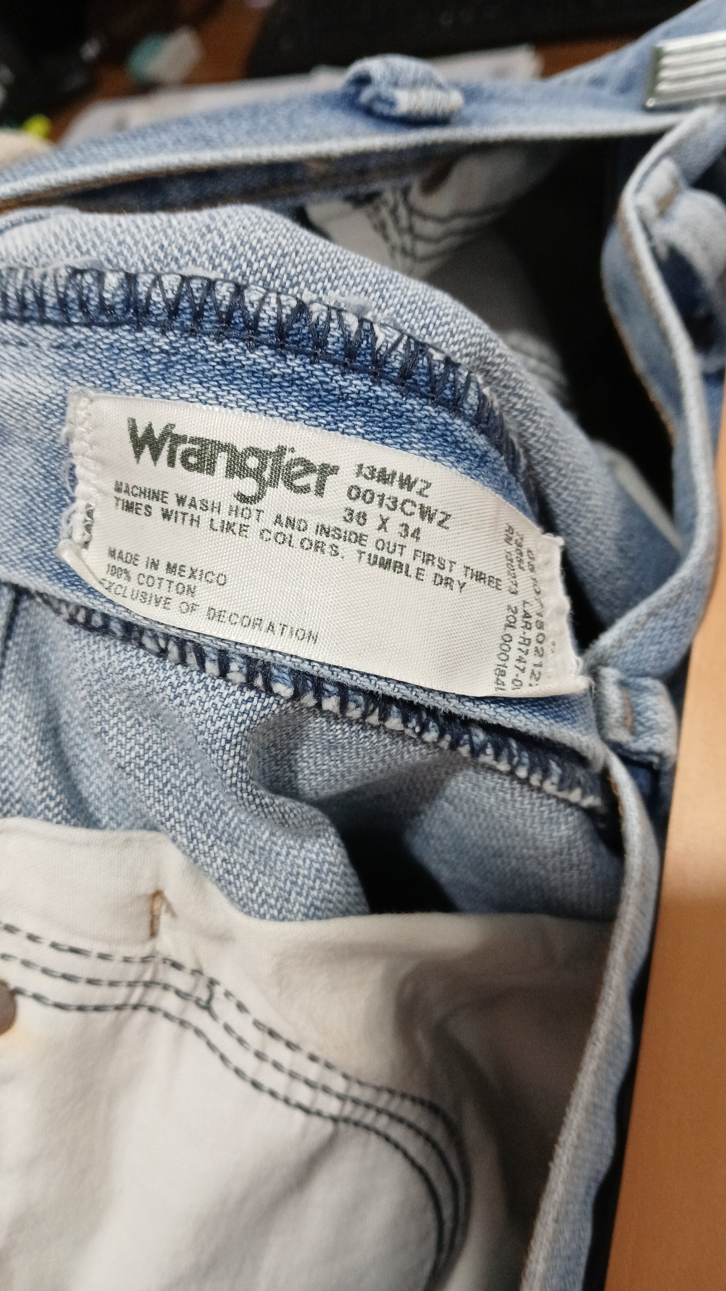 (38X34) Wrangler | Jeans