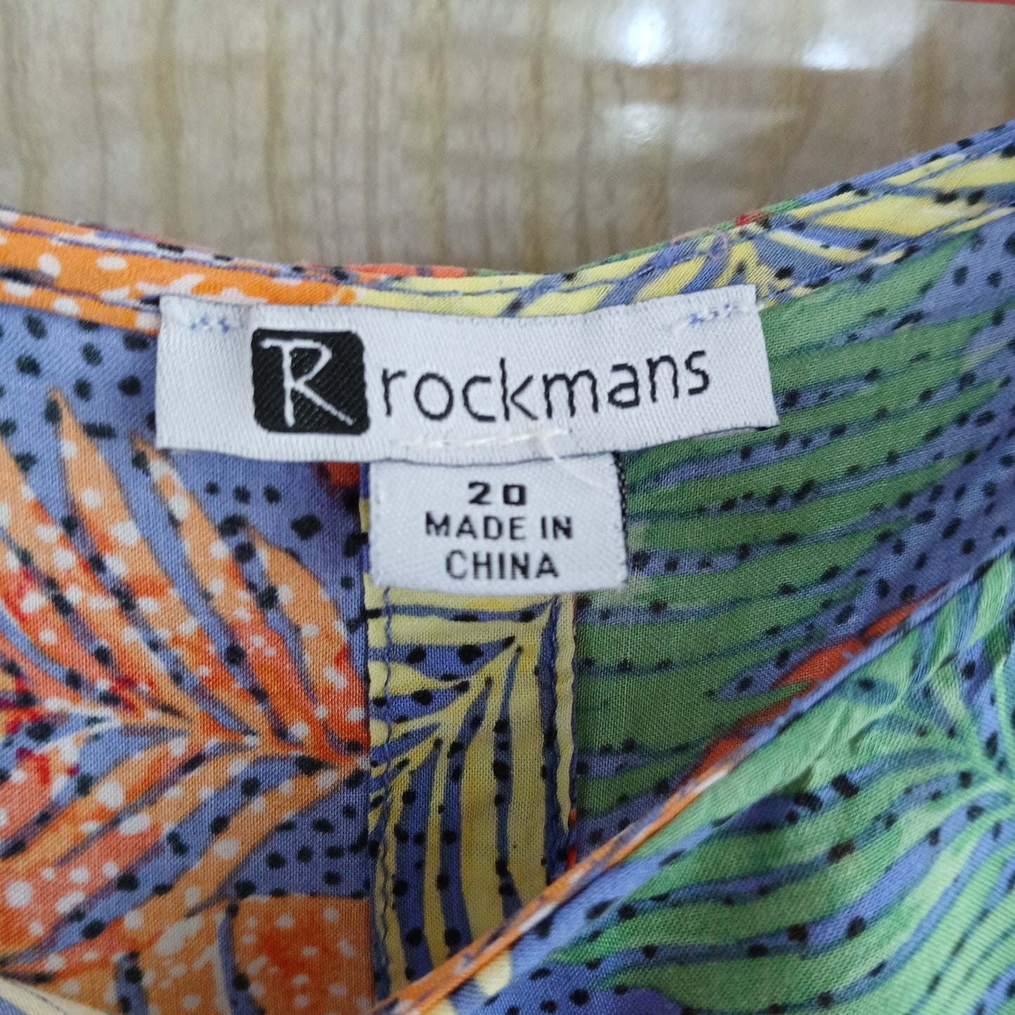 (20) Rockmans | Tropical Button Back Blouse