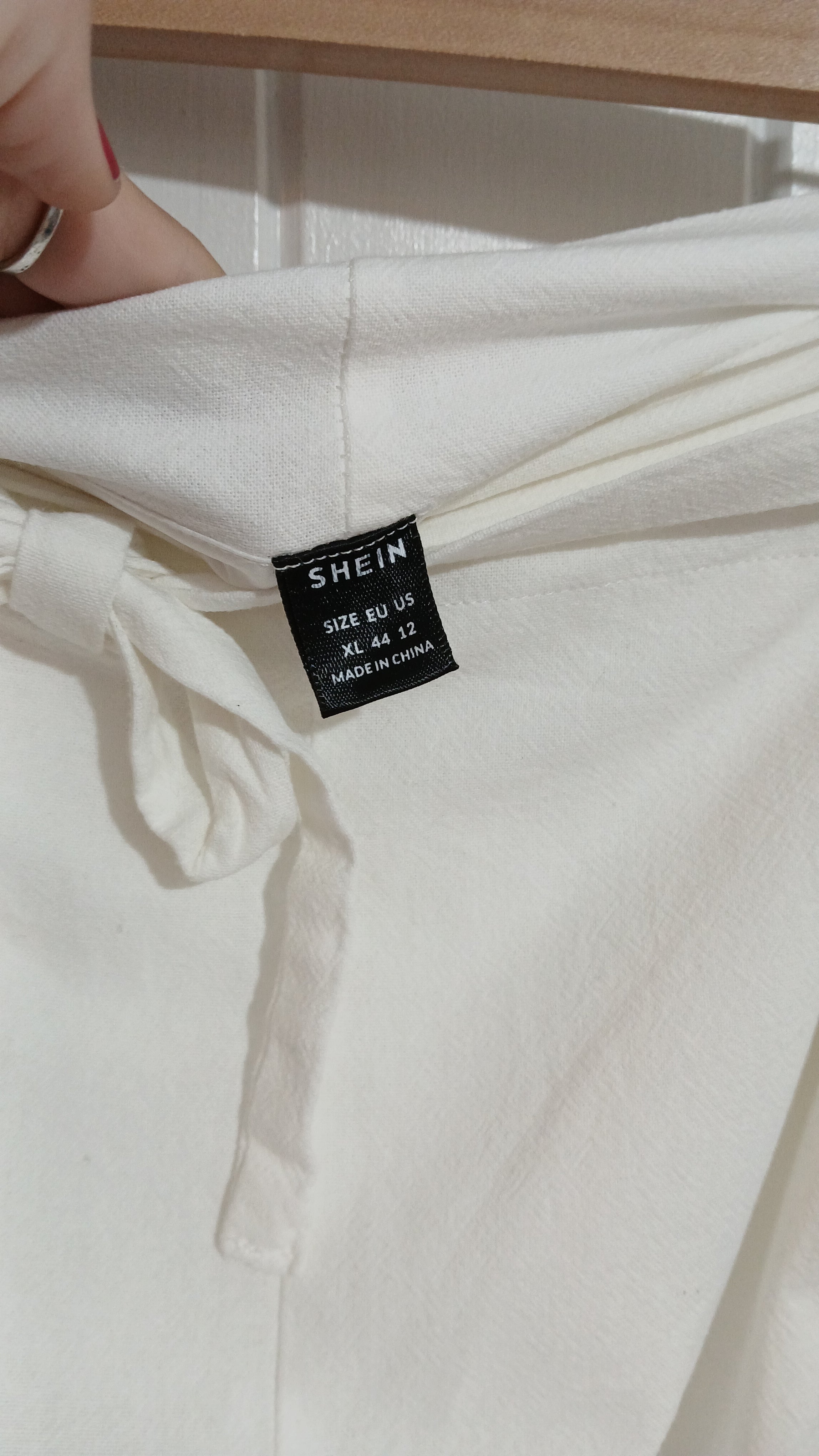 Image of (XL) Shein | White Pants