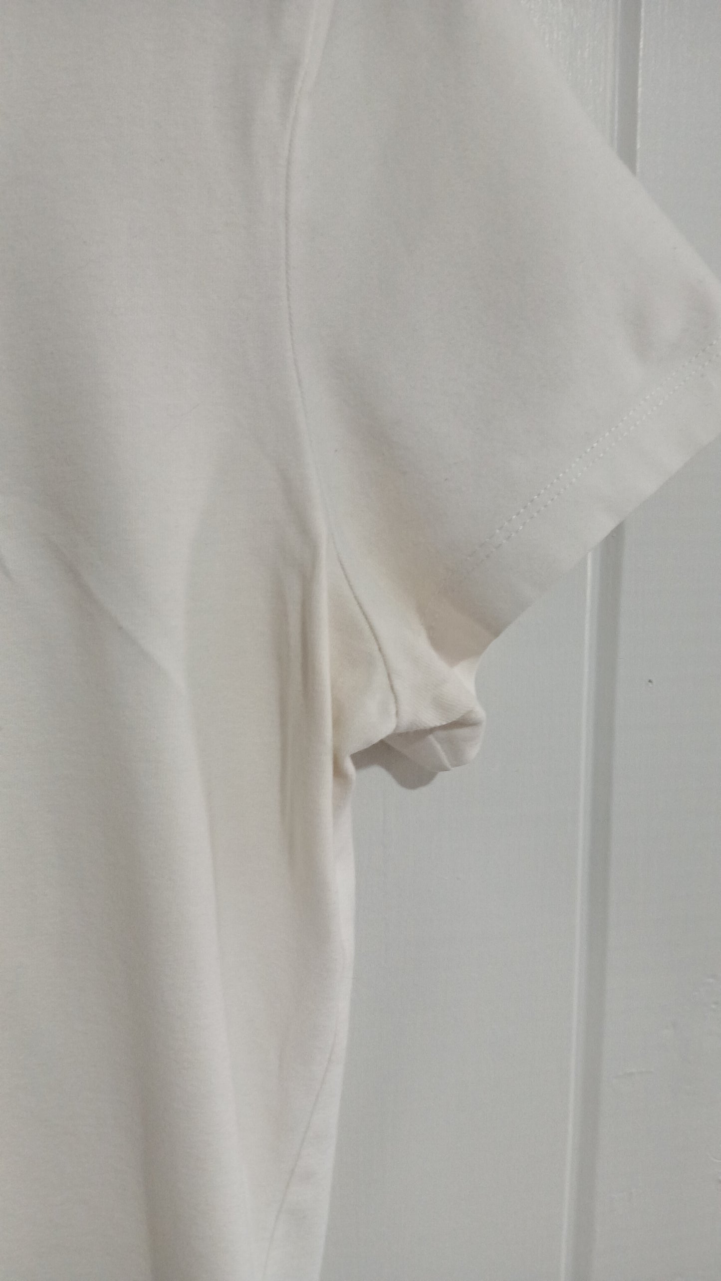 (14) Target | Tee White