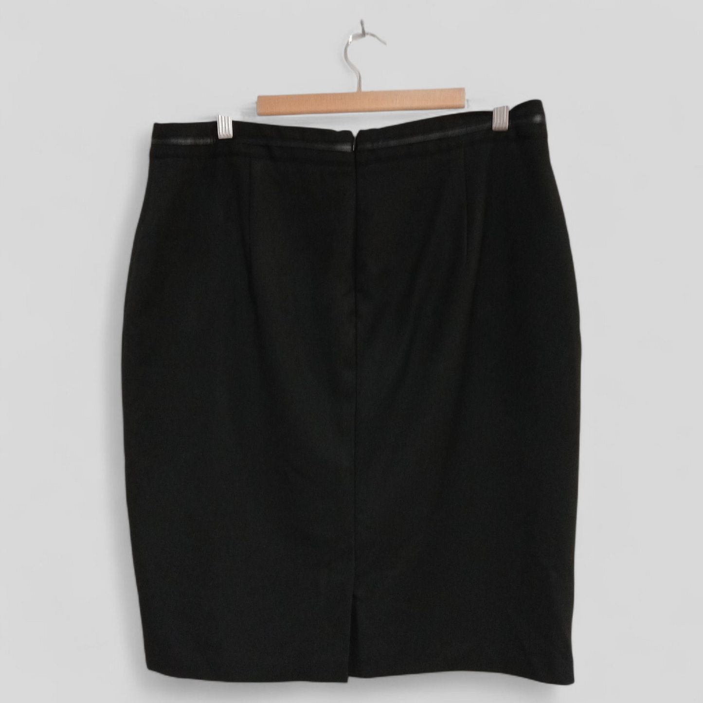 (16) Portmans | Black Skirt
