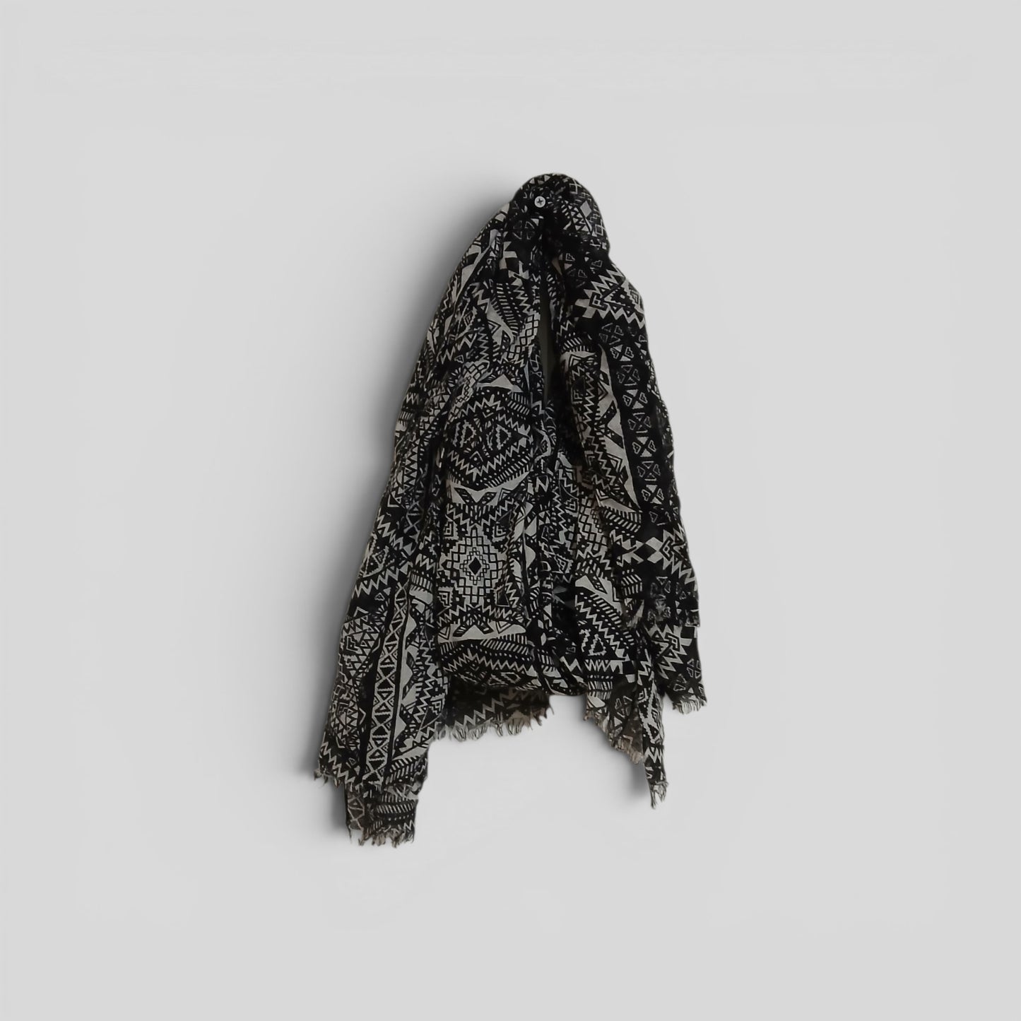 Scarf | BW Aztec