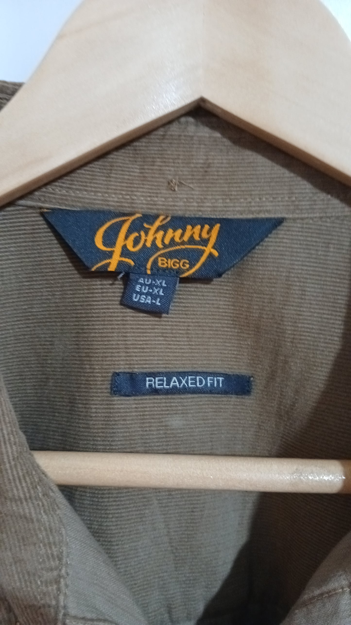 (XL) Johnny Bigg | Corduroy Shirt LS