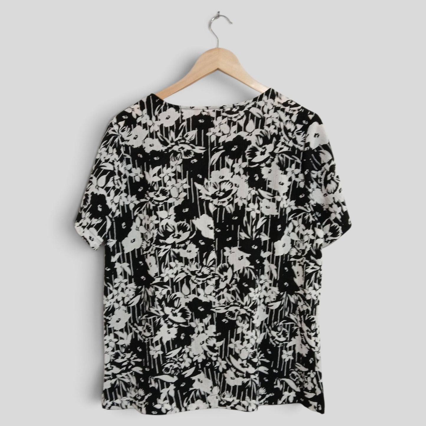 (12) Millers | BW Floral Print Blouse