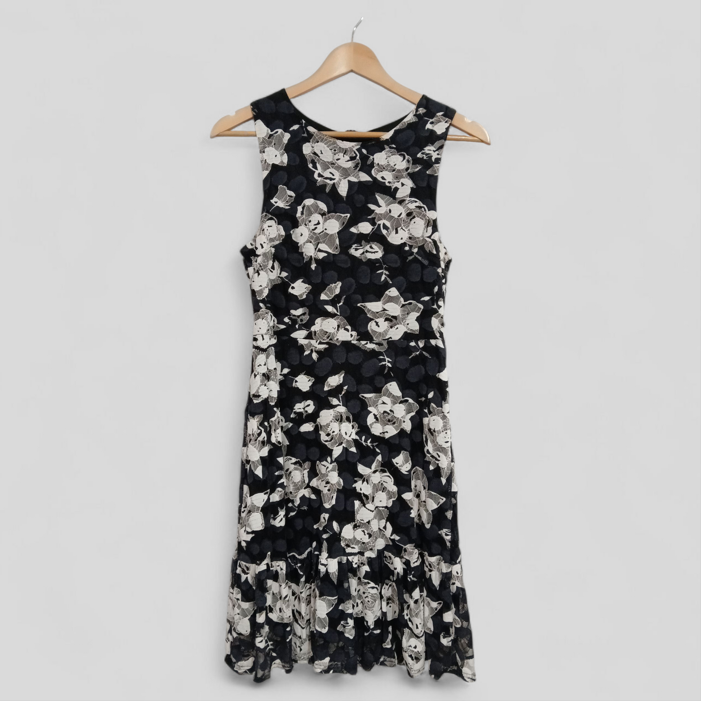 (12) SES | BW Floral Dress