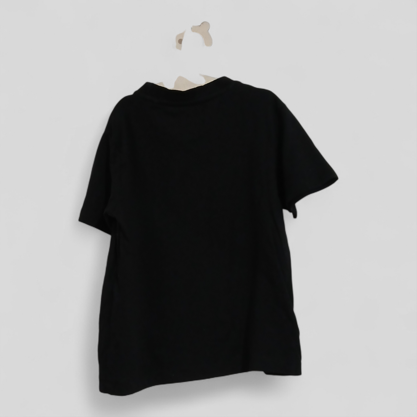 (3JNR) Favourites | Black Tee