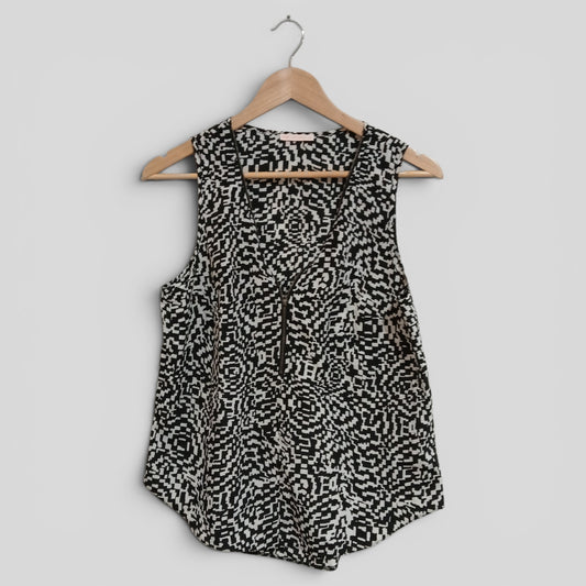 (12) Hot Options | BW Zip Front Blouse